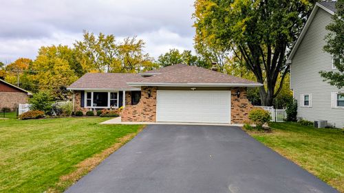 443 Illinois Rd, Frankfort, IL, 60423-1161 | Card Image