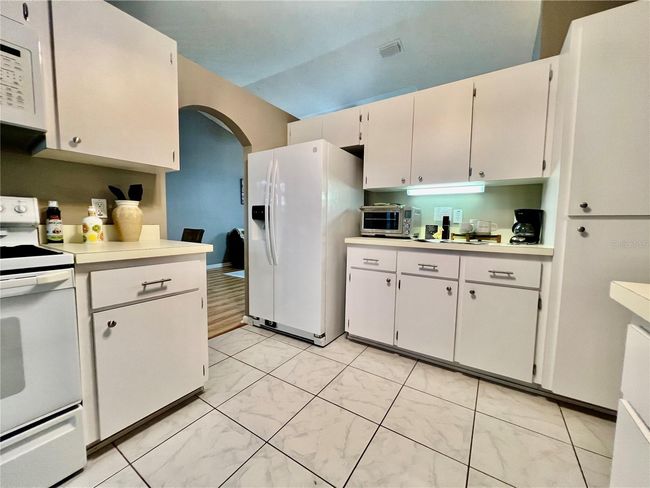 2100 Nw 50 Th Cir, House other with 2 bedrooms, 2 bathrooms and null parking in OCALA FL | Image 16