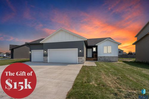 6400 S Dublin Ave Avenue, Sioux Falls, SD, 57106 | Card Image