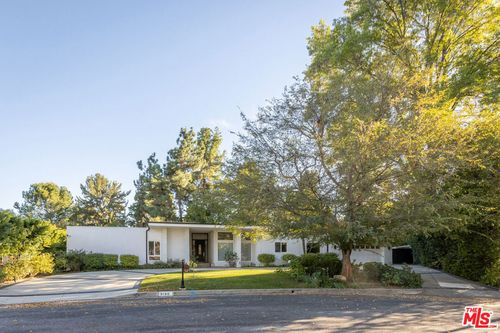 5150 Donna Ave, Tarzana, CA, 91356 | Card Image