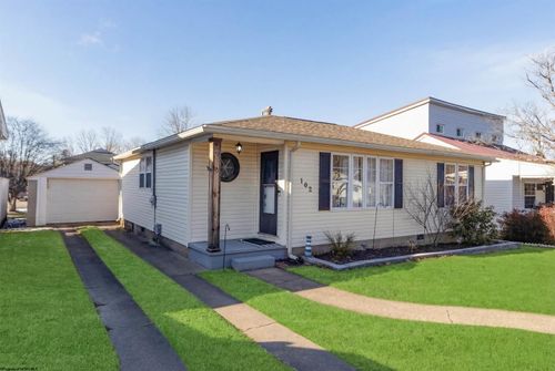 102 Oliver St, Clarksburg, WV, 26301-7470 | Card Image