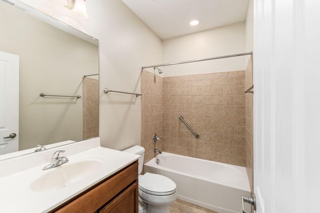 34 - 5421 Welbourne Pl, Condo with 2 bedrooms, 2 bathrooms and null parking in New Albany OH | Image 21