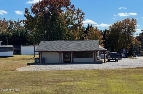 218 Roanoke Rapids Rd, Gaston, NC, 27832-9768 | Card Image