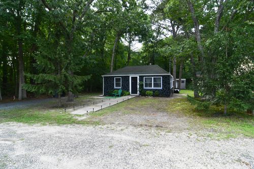 84 Lighthouse Dr, Waretown, NJ, 08758-1911 | Card Image