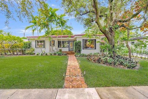 364 Navarre Dr, Miami Springs, FL, 33166-5820 | Card Image