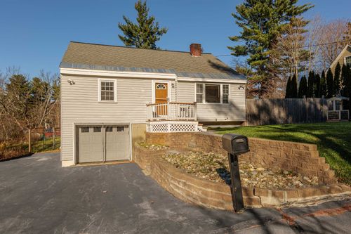 5 Kimball Ave, Plaistow, NH, 03865-2921 | Card Image