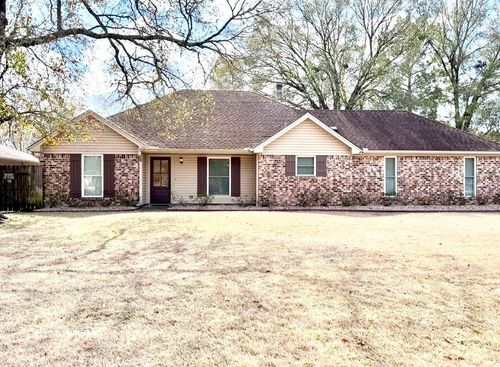 13065 Chestnut Ln, Beaumont, TX, 77713-4520 | Card Image