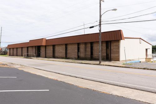 400 Chestnut St Nw, Hartselle, AL, 35640-2408 | Card Image