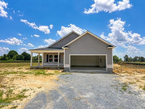 73 Hagood St, Smithfield, NC, 27577-2540 | Card Image