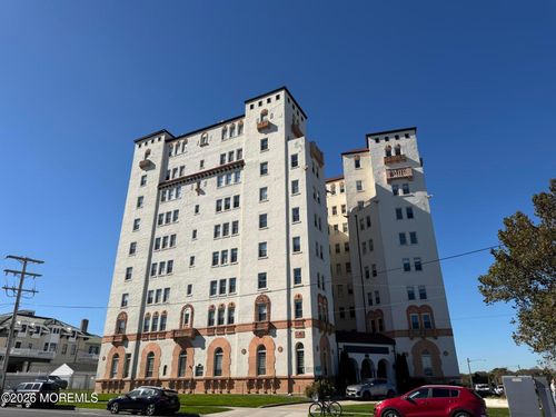 6a-400 Deal Lake Dr, Asbury Park, NJ, 07712-5174 | Card Image