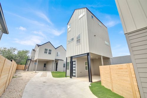 2-7208 Providence Ave, Austin, TX, 78752-2728 | Card Image