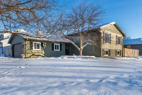 5302 16th Ave, Moline, IL, 61265-3606 | Card Image