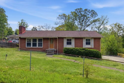 212 Downer Dr, Clarksville, TN, 37042-6211 | Card Image