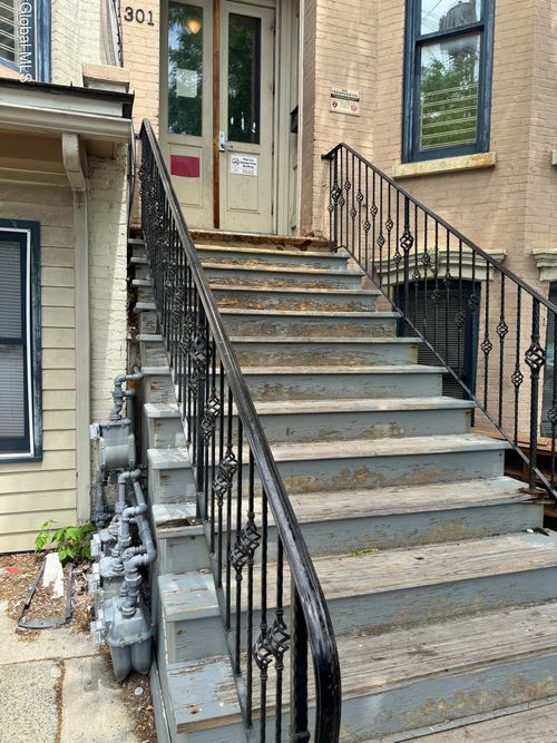 301 Clinton Ave, Albany, NY, 12210-1456 | Card Image