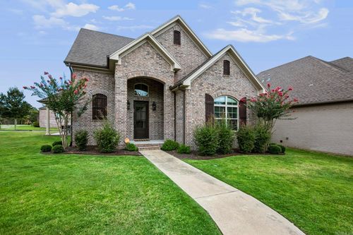 65 Wildwood Place Cir, Little Rock, AR, 72223-8002 | Card Image