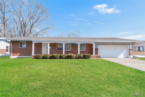 11058 Perham Dr, Saint Louis, MO, 63136-4605 | Card Image