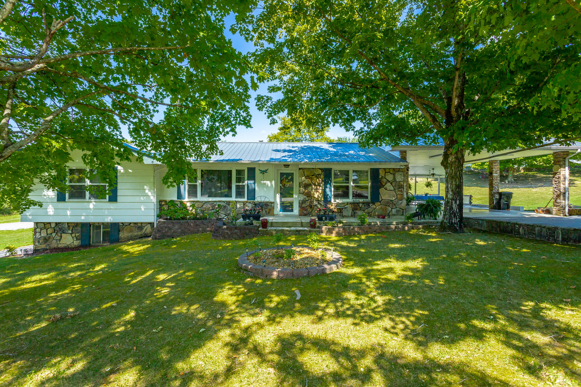 Hatfield Ln, Dunlap, TN 37327