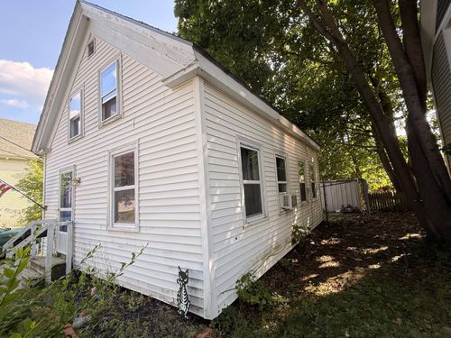 32 Warren St, Rockland, ME, 04841-3126 | Card Image