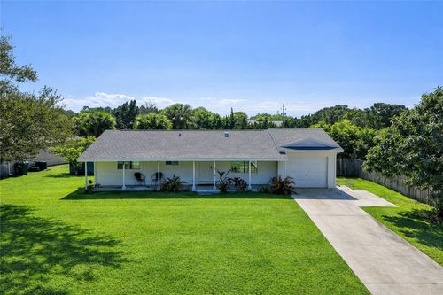 869 Wentworth St, SEBASTIAN, FL, 32958-4853 | Card Image