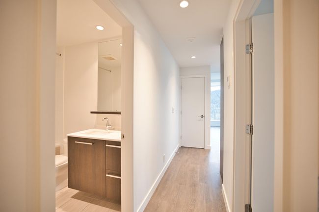 1604 - 567 Clarke Rd, Condo with 2 bedrooms, 2 bathrooms and 1 parking in Coquitlam BC | Image 13