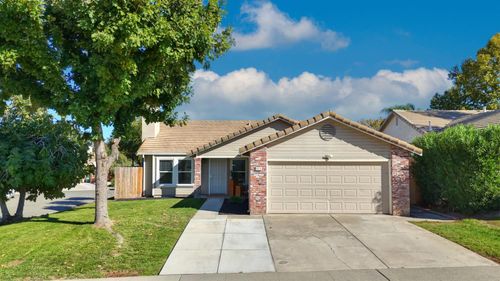 8476 Zachis Way, Antelope, CA, 95843-5893 | Card Image