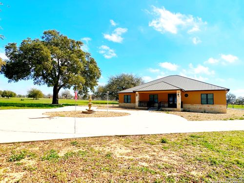 3172 Ih 35 N, Natalia, TX, 78059 | Card Image