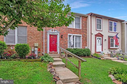 8061 Croydon Way, PASADENA, MD, 21122-6702 | Card Image