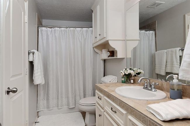 Full bathroom #3 | Image 32