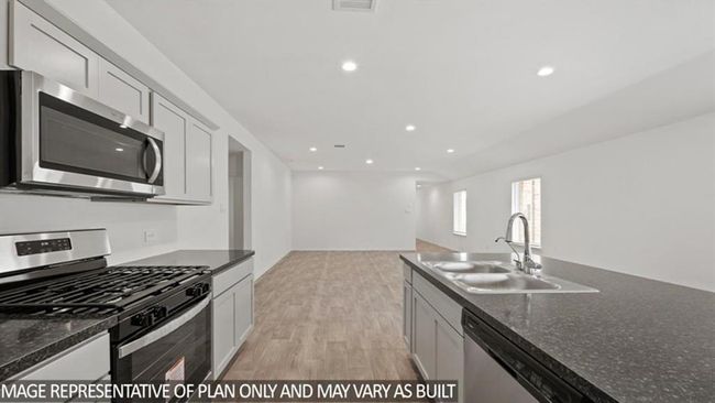 5807 Misty Eve Ln, House other with 3 bedrooms, 2 bathrooms and 2 parking in Spring TX | Image 6