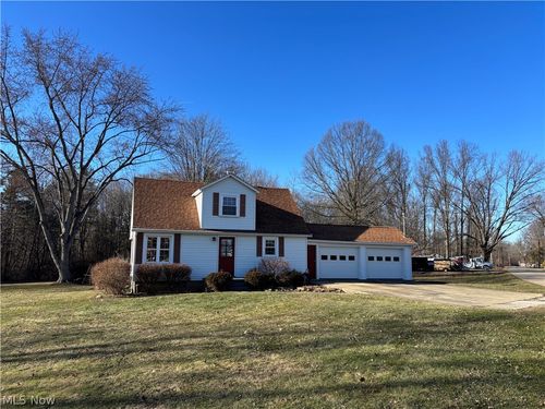 837 Walls Lake Dr Ne, Vienna, OH, 44473-9738 | Card Image