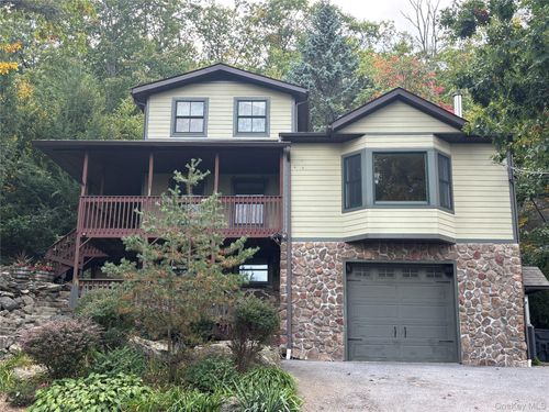 22 Deer Trl S, Greenwood Lake, NY, 10925-4217 | Card Image