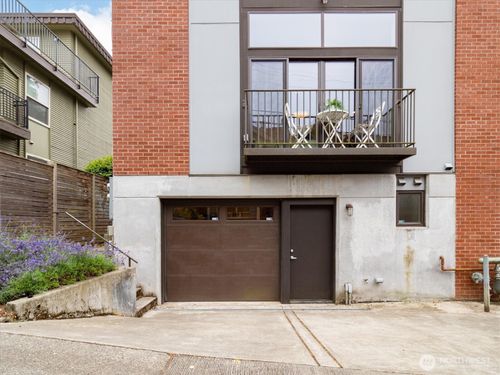 3832 S Edmunds St, Seattle, WA, 98118-1730 | Card Image