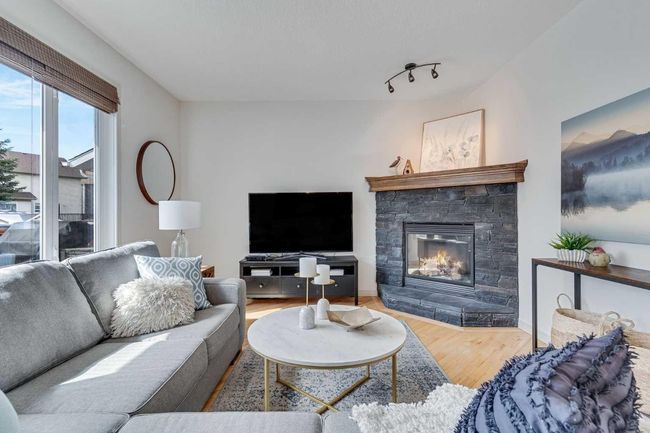 686 Chaparral Dr Se, House other with 5 bedrooms, 4 bathrooms and 4 parking in Calgary AB | Image 10