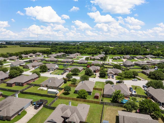 708 Sapphire Blvd, House other with 4 bedrooms, 2 bathrooms and null parking in Hewitt TX | Image 36