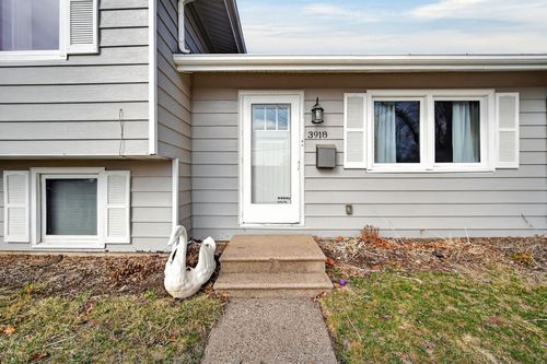 3918 E Ovid Ave, Des Moines, IA, 50317-5855 | Card Image