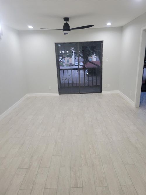 525-10110 Forum Dr, Houston, TX, 77001 | Card Image