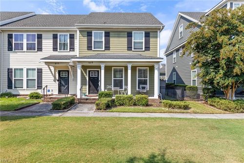 609 Veery St, Chesapeake, VA, 23323-6134 | Card Image
