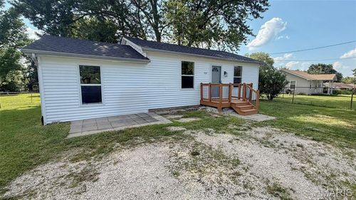 557 Vreeland Rd, Hillsboro, MO, 63050-5049 | Card Image