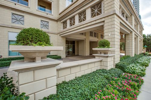 unit-10d-2300 Wolf St, Dallas, TX, 75201-7054 | Card Image