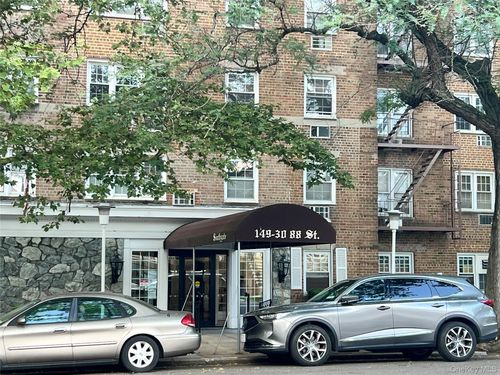 2e-149-30 88th St, Howard Beach, NY, 11414-1452 | Card Image