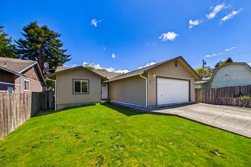 3975 Brogan Way, Eureka, CA, 95503 | Card Image