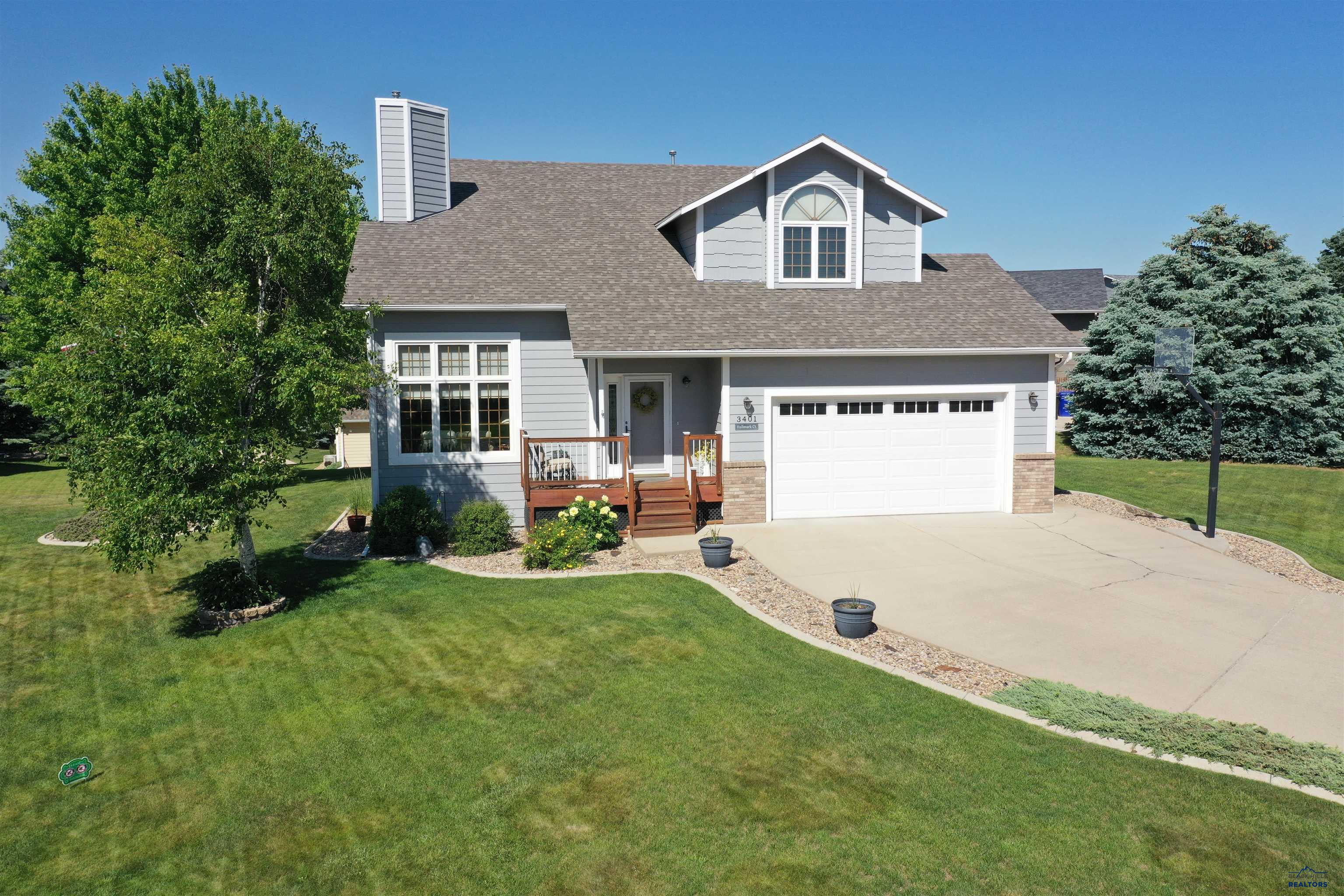 Hallmark Ct, Rapid City, SD 57702