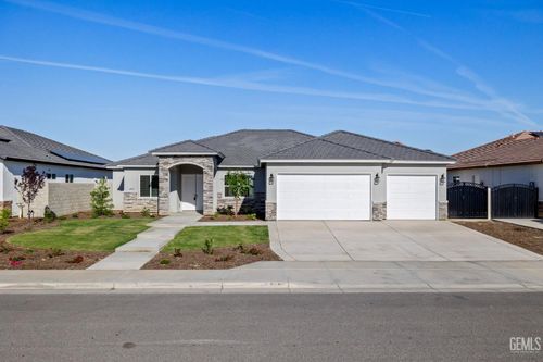 7516 Ruthburg Way, Bakersfield, CA, 93314-8577 | Card Image