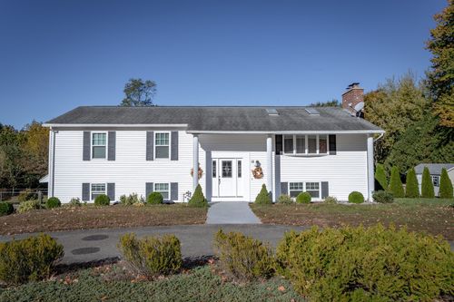 18 Granaudo Cir, Southwick, MA, 01077 | Card Image