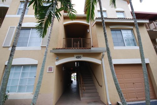 301-4180 San Marino Blvd, West Palm Beach, FL, 33409-8625 | Card Image