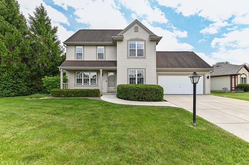 N88W18115 Duke Street, Menomonee Falls, WI, 53051 | Card Image