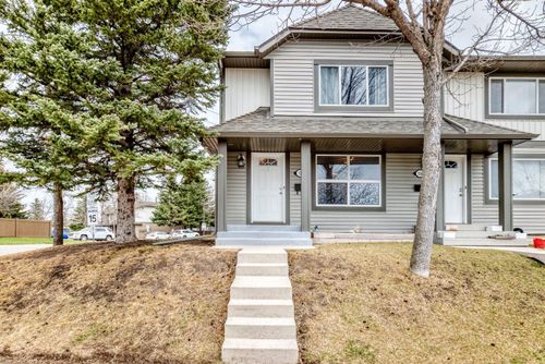 534 Woodbine Blvd Sw, Calgary, AB, T2W4Z9 | Card Image