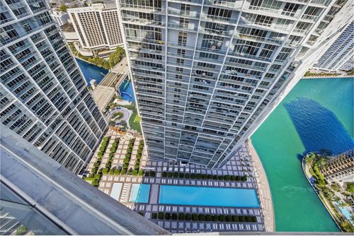 4710-495 Brickell Ave, Miami, FL, 33131-2872 | Card Image