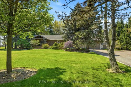 200 Hurricane Road, Pelham, ON, L3E0V8 | Card Image