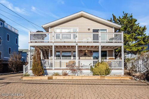 5 E Virginia Ave, LONG BEACH TOWNSHIP, NJ, 08008-3068 | Card Image
